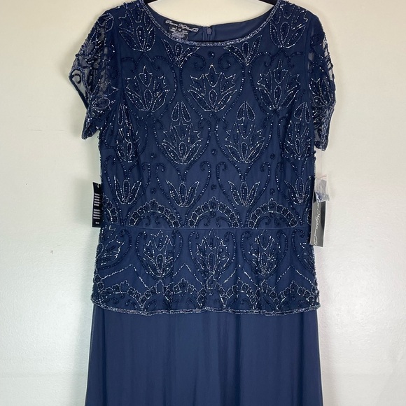 Pisarro Nights Beaded Navy Blue Gown Mesh Short sleeve. Size 12 - Picture 3 of 10